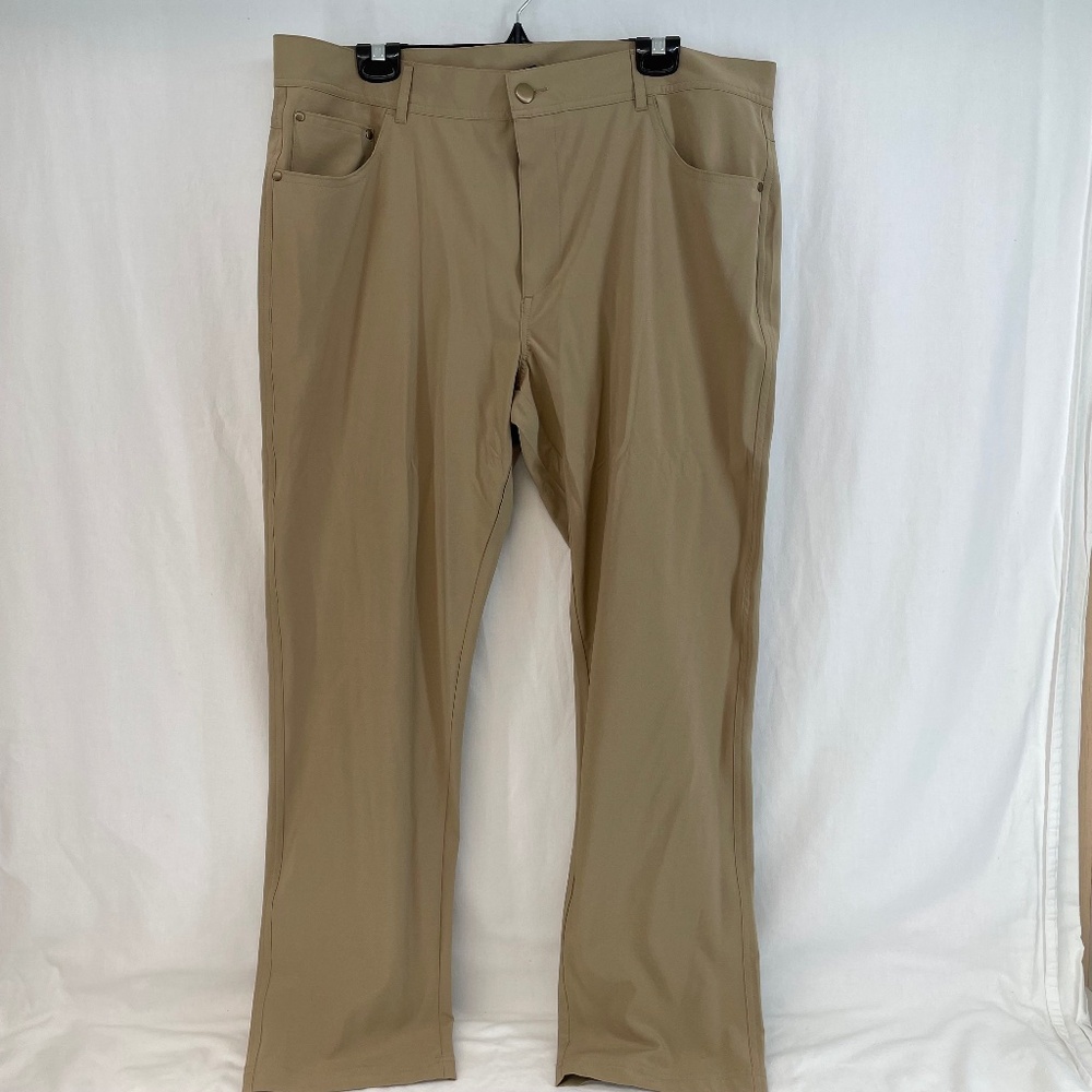 Lightweight Athletic Tan Pants Mountain and Isles Men’s Size 38x30